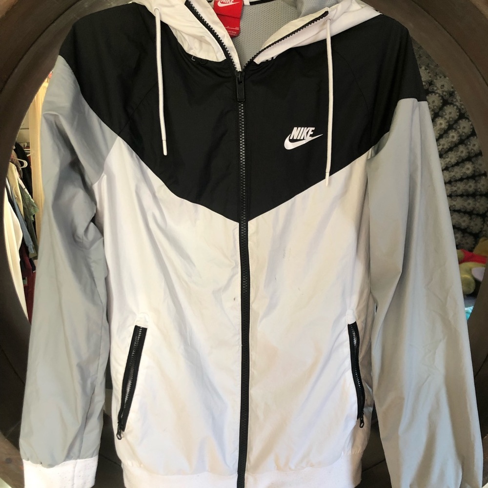 Nike Windbreaker- unisex